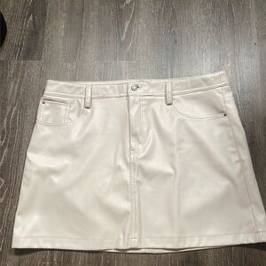 Faux leather mini skirt